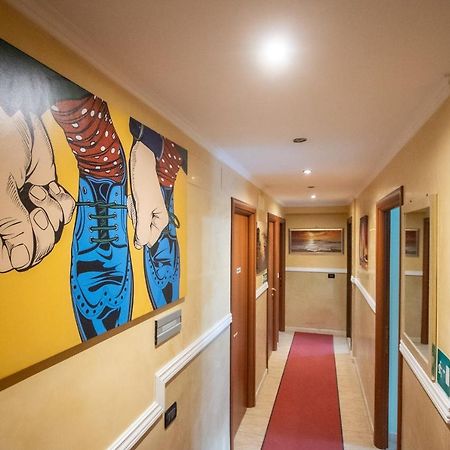 B&B Colorful Suite Yard Rome Exterior photo