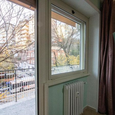 B&B Colorful Suite Yard Rome Exterior photo