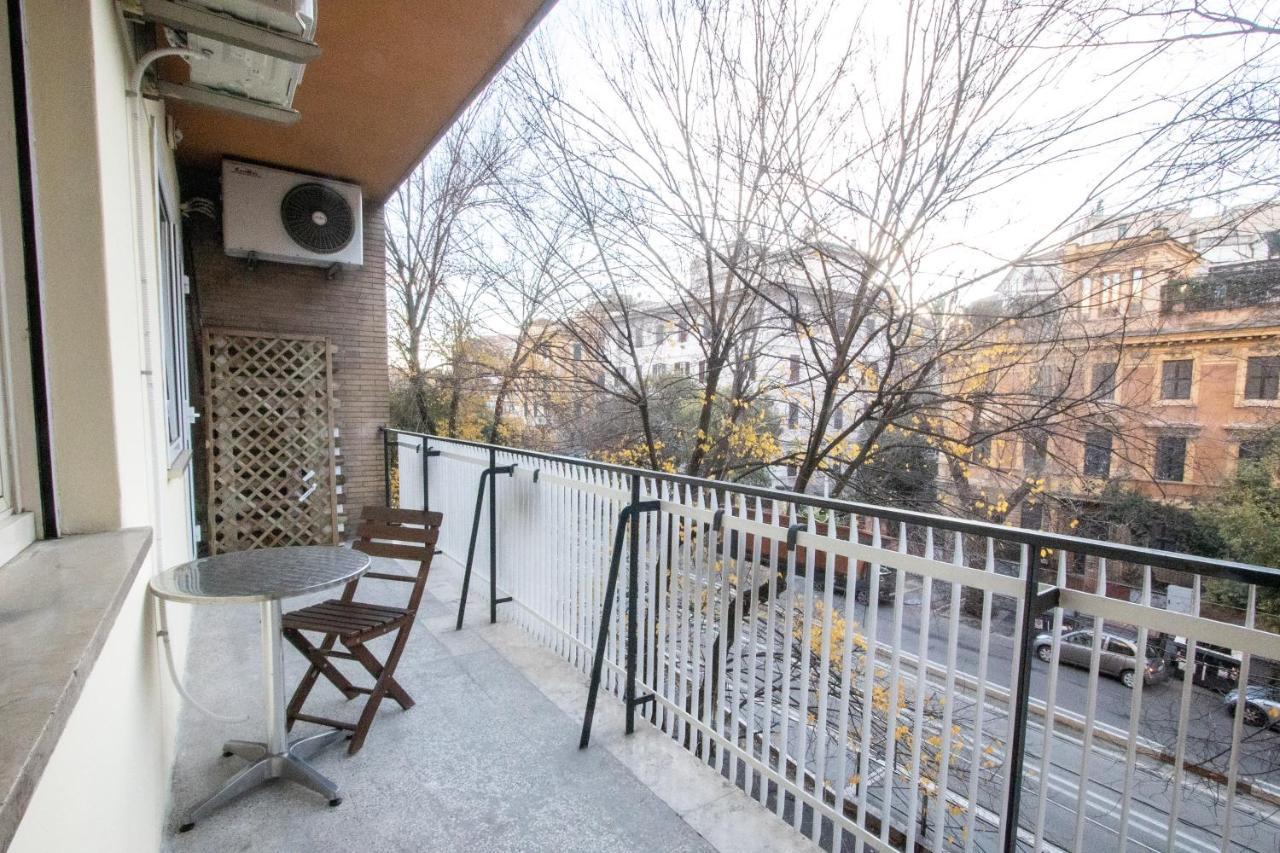 B&B Colorful Suite Yard Rome Exterior photo