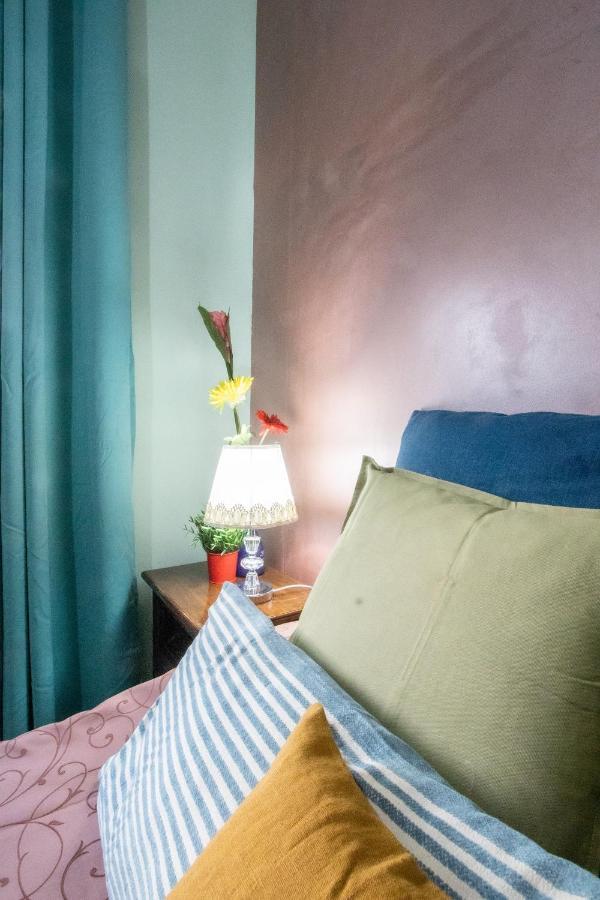 B&B Colorful Suite Yard Rome Exterior photo