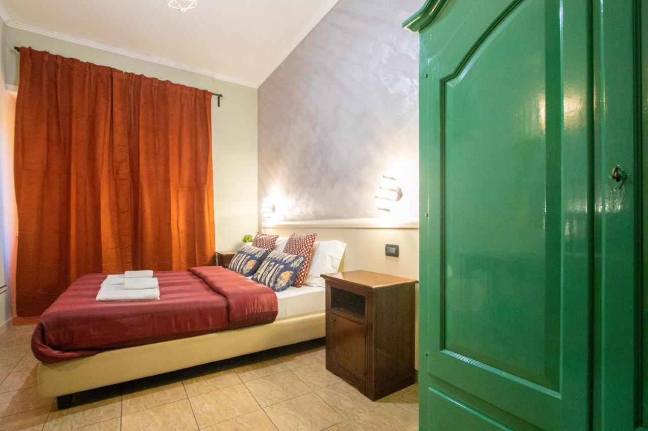 B&B Colorful Suite Yard Rome Exterior photo