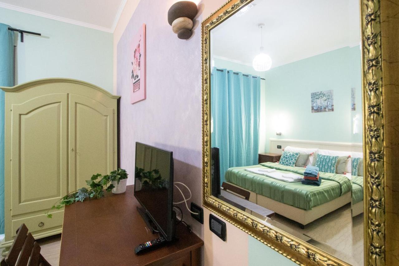 B&B Colorful Suite Yard Rome Exterior photo