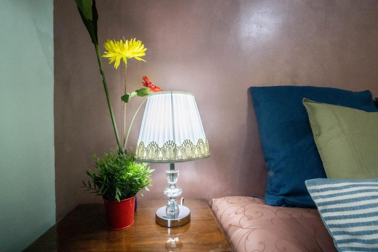 B&B Colorful Suite Yard Rome Exterior photo